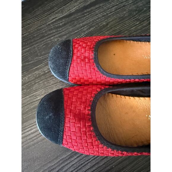 Bernie Mev Bella Me Red and Black Woven Ballet Flats Sz. 8 - Picture 5 of 6
